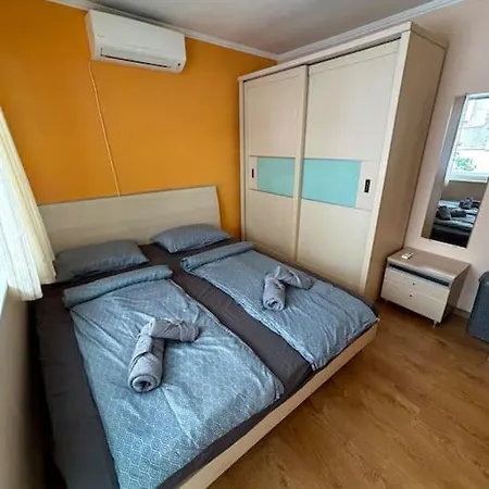 Vlado And Tedi Апартаменты