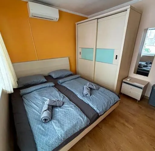 Vlado And Tedi Апартаменти