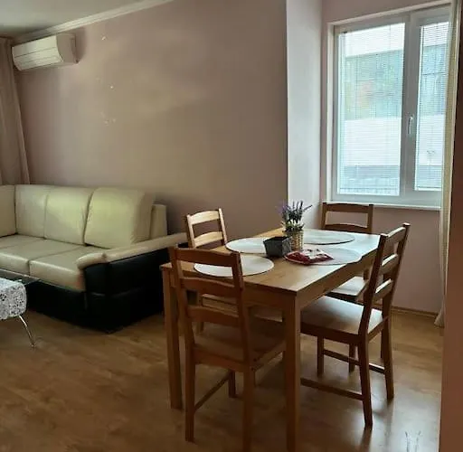 Апартаменты Vlado And Tedi